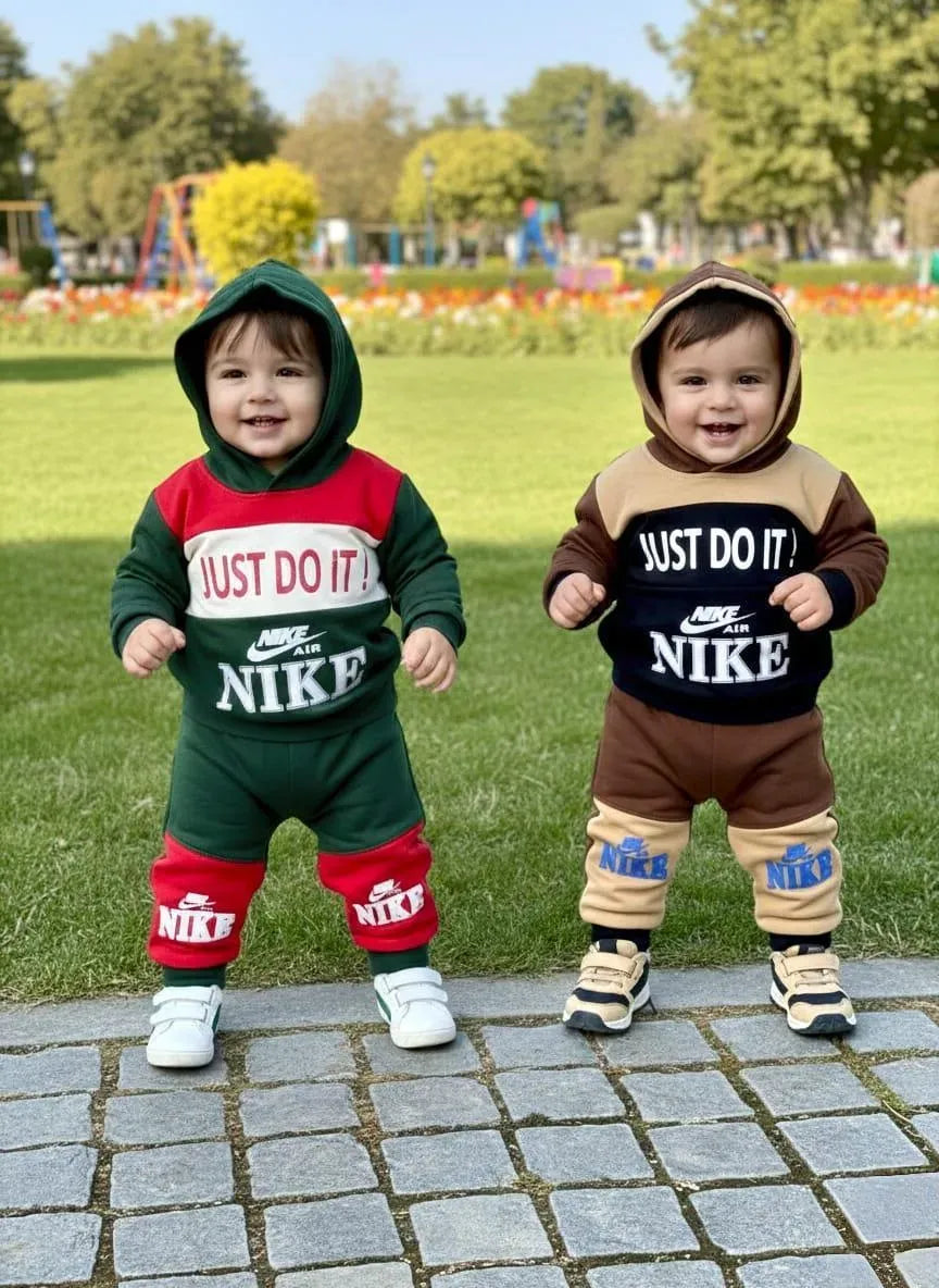 Boys Fleece Printed Tracksuit – Multicolor 2-Piece Winter Set